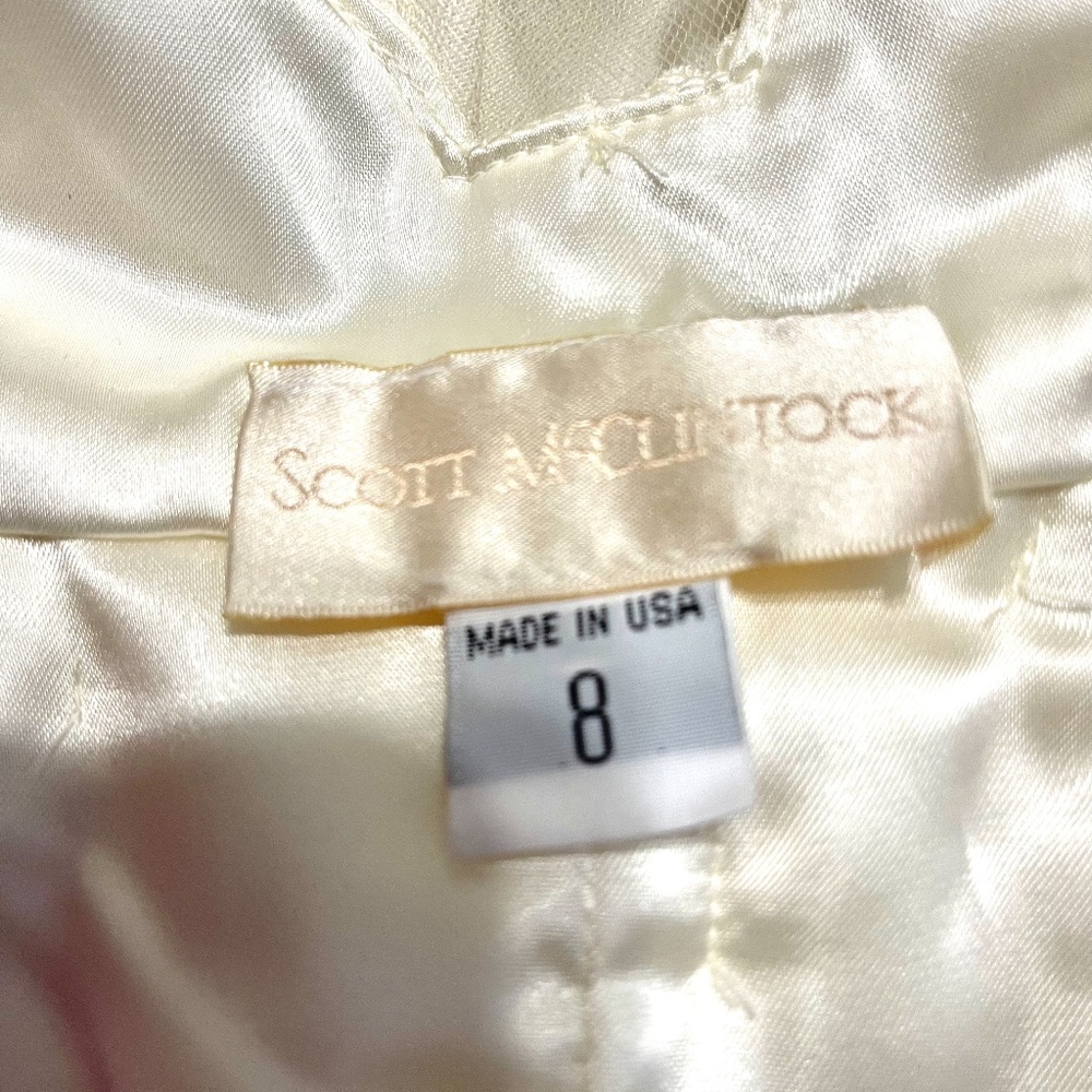 Dress - Picture 9 of 9